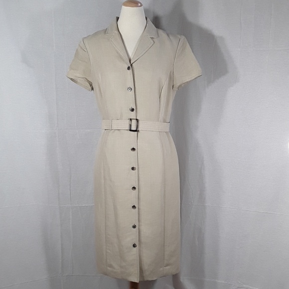 Ann Taylor Dresses & Skirts - Ann Taylor cream sleeveless dress with belt